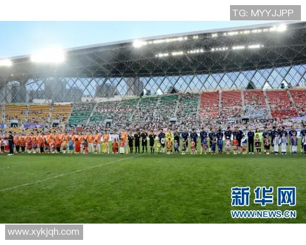 川渝足球明星联队携手共创辉煌未来展现足球魅力与团结精神