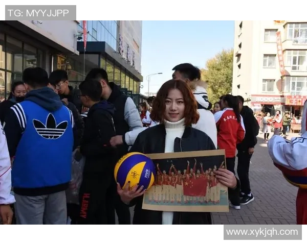 成都排球队排球战术解析与运营体系创新研究